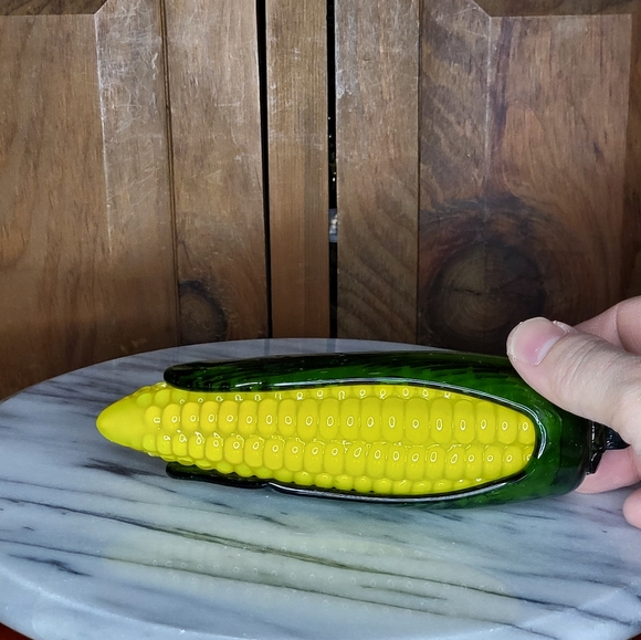 Green and Yellow Glass Corn Decor - Picture 12 of 13